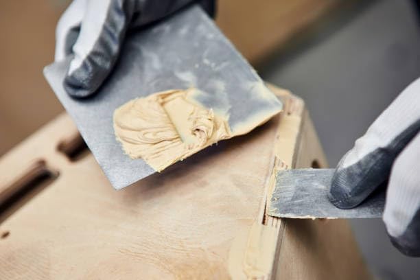 Aqua Coat Water Based Wood Putty, Easy to Sand, Tintable, Quick Drying, Paintable (Quart)