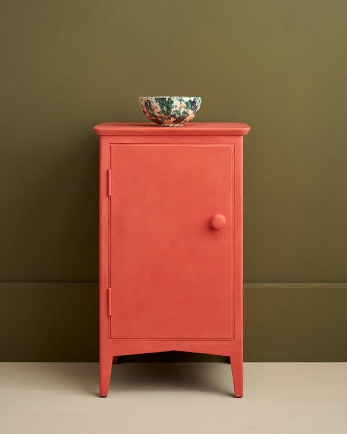 Annie Sloan Chalk Paint® (Sandalwood Red, 500 ml/16.9 Fl Oz) a unique decorative paint for furniture, cabinets and home décor with no sanding or priming