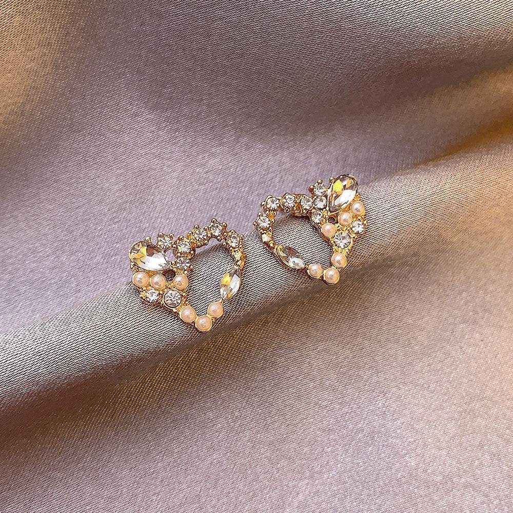 Personalized Simple High-end Earrings Sweet Heart-shaped Earrings