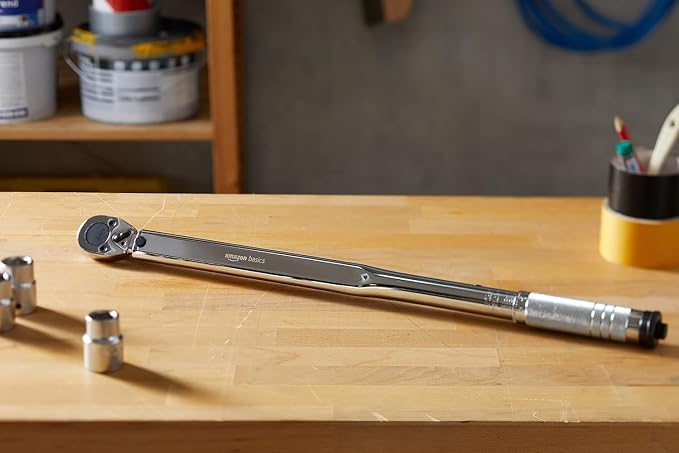 Amazon Basics 1/2-Inch Drive Click Heavy-Duty Torque Wrench with Audible Click, High Accuracy, 25-250 ft-lb, 33.9-338.9 Nm