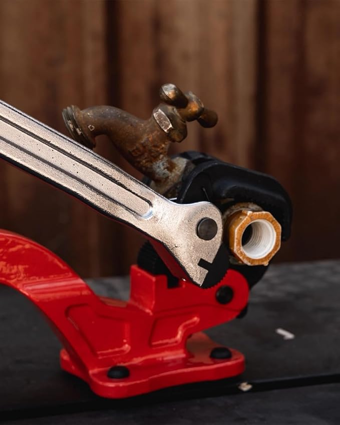 The Amigo XL (SW16-1) | 17.25" Heavy-Duty Pipe Wrench | 1/2"–1" Pipe Capacity | Forged Steel Jaws | Chrome Finish | Professional Plumbing & HVAC Tool (Standard Fixed)