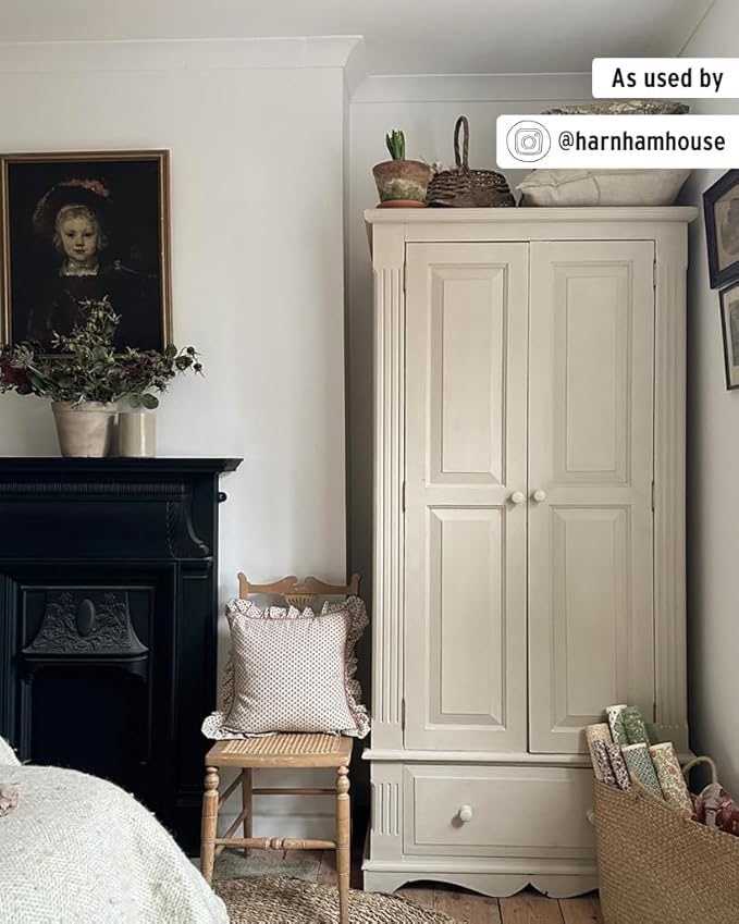 Annie Sloan Chalk Paint® (Country Grey, 1 Litre/33.8 Fl Oz) a unique decorative paint for furniture, cabinets and home décor with no sanding or priming