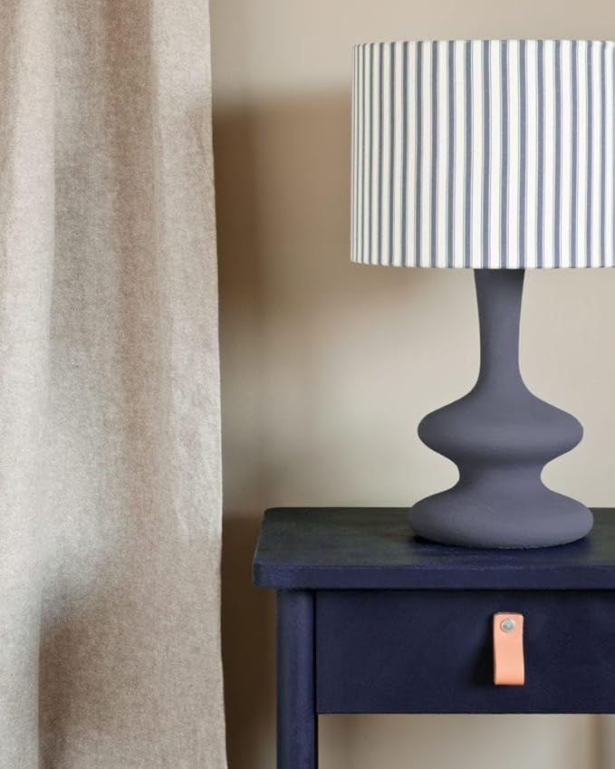 Annie Sloan Chalk Paint® (Oxford Navy, 1 Litre/33.8 Fl Oz) a unique decorative paint for furniture, cabinets and home décor with no sanding or priming