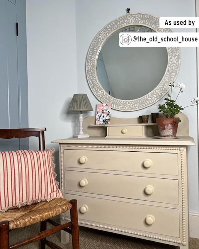 Annie Sloan Chalk Paint® (Old Ochre, 500 ml/16.9 Fl Oz) a unique decorative paint for furniture, cabinets and home décor with no sanding or priming