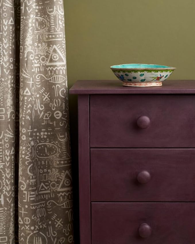 Annie Sloan Chalk Paint® (Tyrian Plum, 500 ml/16.9 Fl Oz) a unique decorative paint for furniture, cabinets and home décor with no sanding or priming
