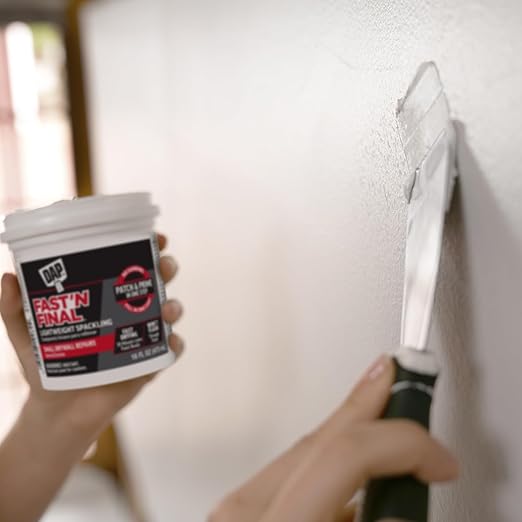 DAP Fast 'N Final Lightweight Spackling, White, 16 Oz (7079812141)