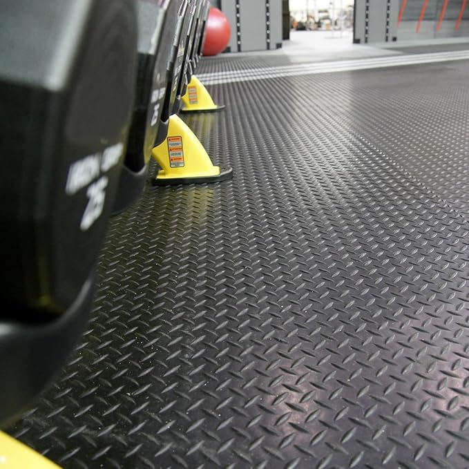 Heavy Duty Diamond-Plate Rubber Flooring Roll 4x8 FT, Multi-Purpose Waterproof Anti-Slip Floor Mat, Easy to Clean Under Equipment, Mats for Garage, Gym, Stable, Basement, Kennel