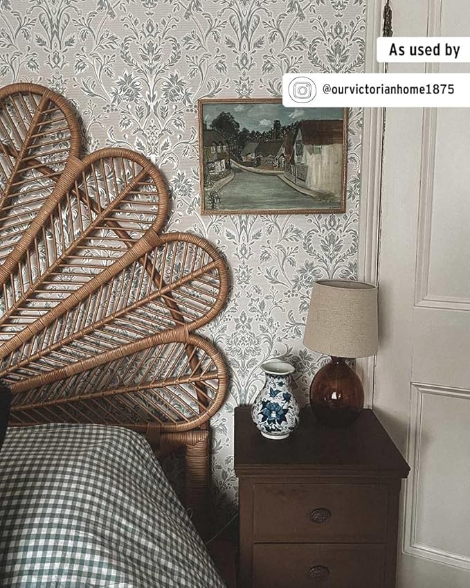 Annie Sloan Chalk Paint® (Honfleur, 1 Litre/33.8 Fl Oz) a unique decorative paint for furniture, cabinets and home décor with no sanding or priming
