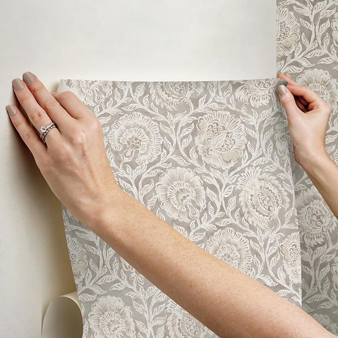 Nabela Noor Home NuWallpaper Aliviya Peppercorn Peel and Stick Wallpaper, NNS6508