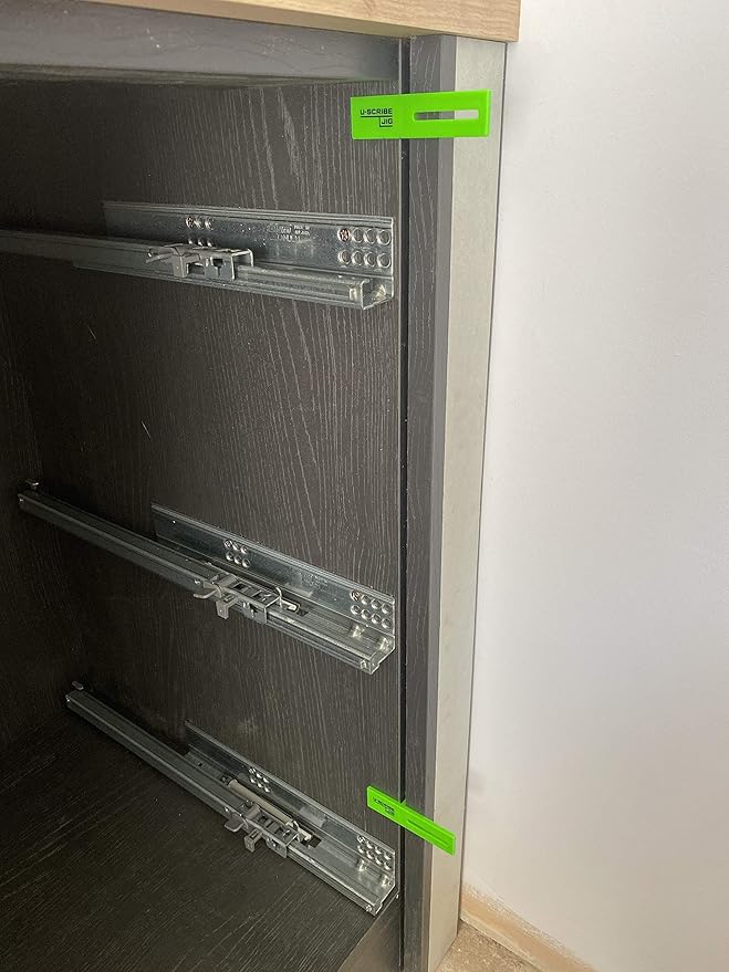u-scribe jig 18mm (11/16") Set of 3 Woodwork & Carpentry Jigs - Makes Scribing Fillers, Toe Kicks and Ceiling Scribes easy, ideal for Carpenters, Joinery, Furniture and Cabinet Installing