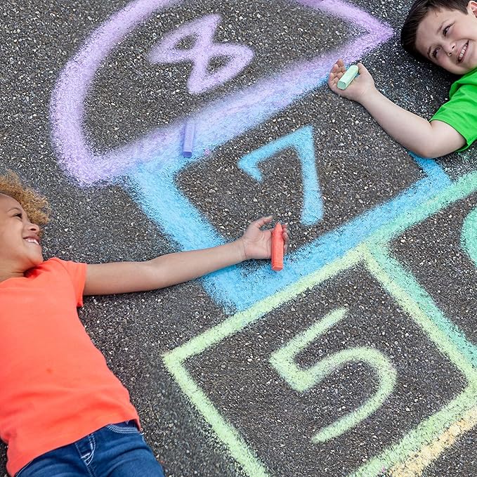 Crayola Ultimate Washable Chalk Collection (64ct), Bulk Outdoor Sidewalk Chalk for Kids, Outdoor Activities & Spring Crafts, Gifts for Kids